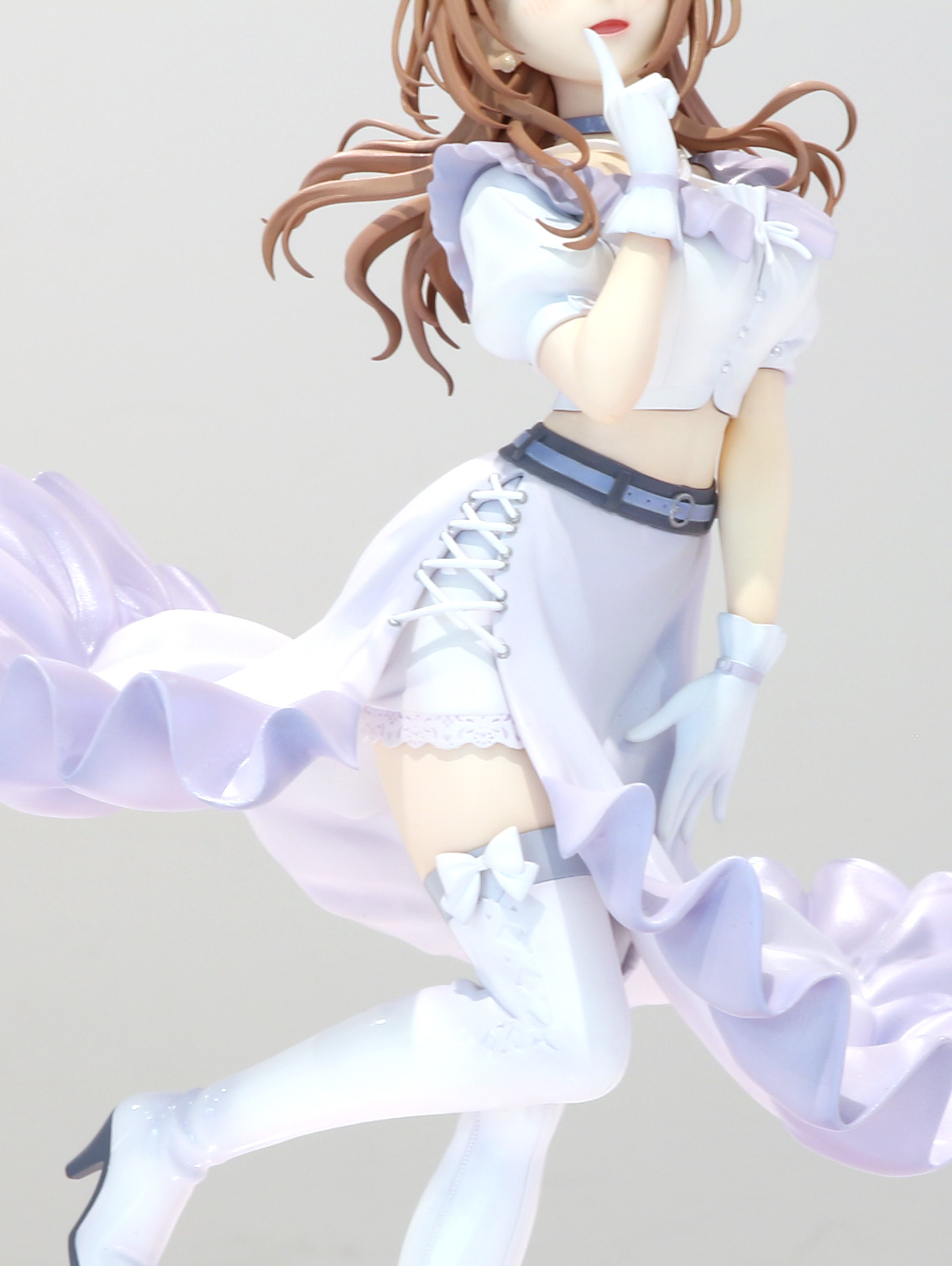 大胆に開いたスリットもちょっぴりセクシー<br />※画像は試作品を使用しています