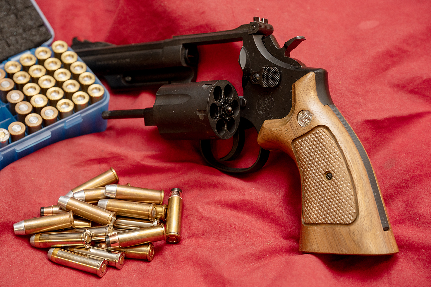 シングル、ダブル、トリプルとさまざまなカートリッジを準備。撃つのが楽しみだ