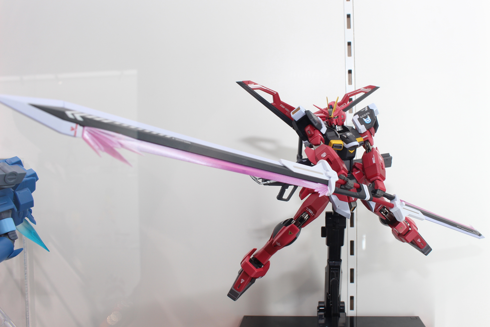 「METAL ROBOT魂 ＜SIDE MS＞ ソードインパルスガンダムSpecII」。8月発送予定。価格は19,250円。プレミアムバンダイ販売商品