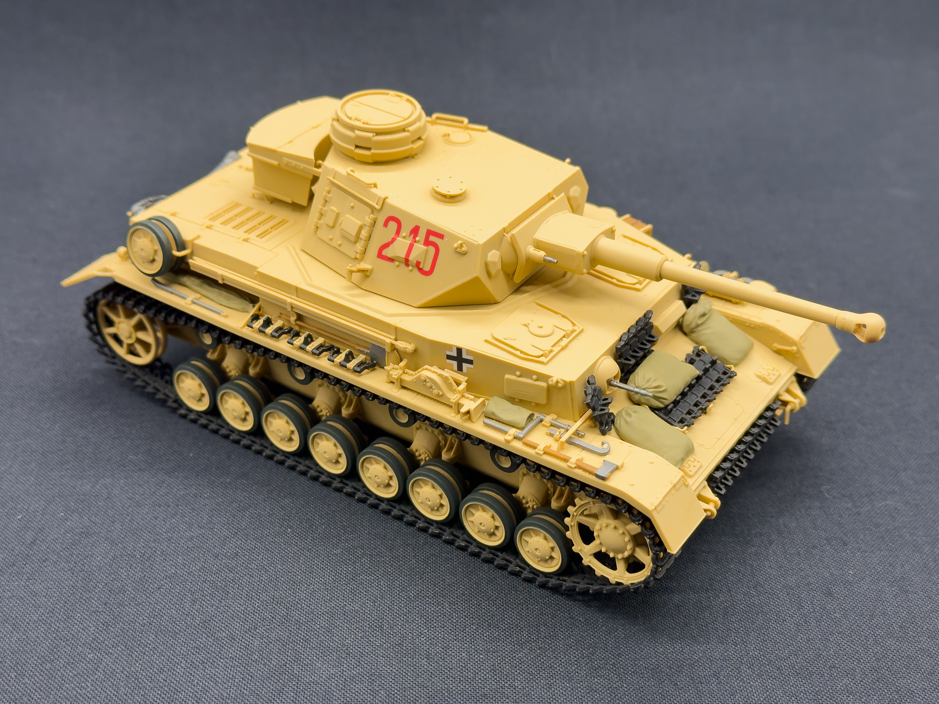 タミヤのプラモデルは部品精度も良好でストレスなく完成させることができます。