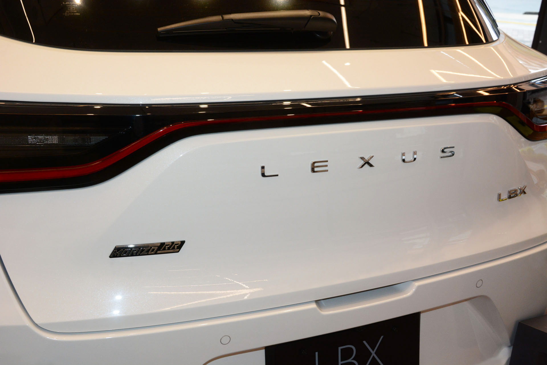 「LEXUS LBX MORIZO RR」は非常に人気が高く、購入を希望しても数ヶ月待ちという状態だ。高級車である実車を間近で見れるというのも本展時の面白さの1つだ