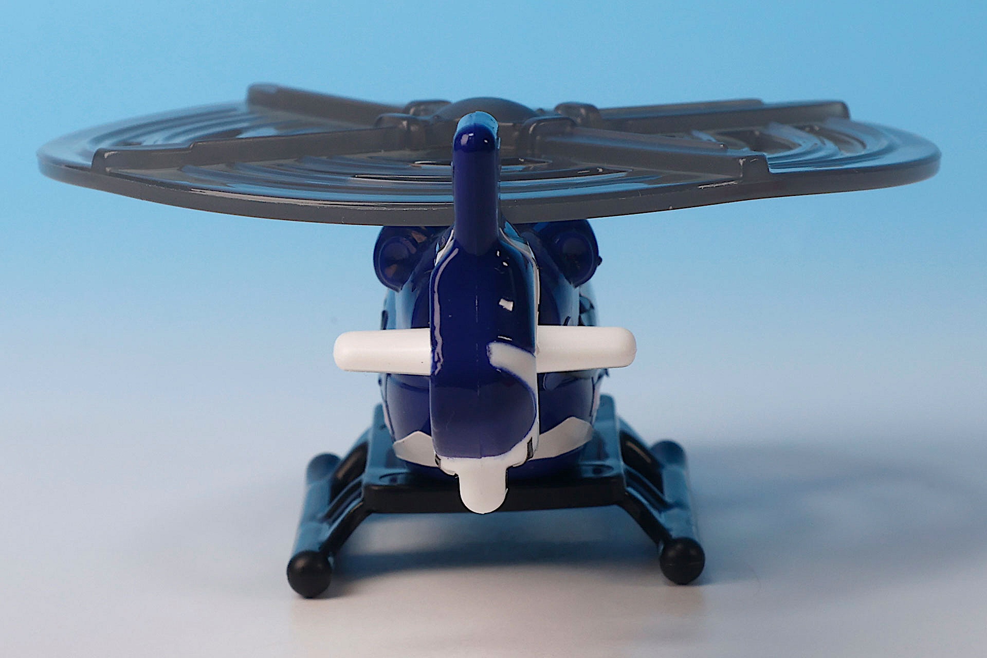 ローター部分は手で回すことができる