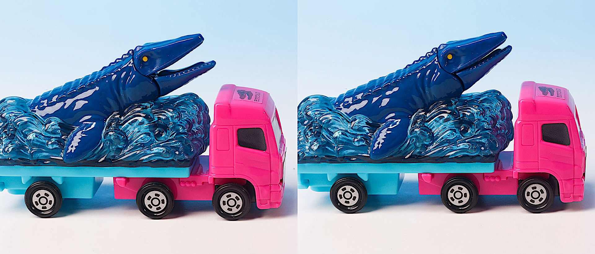 車を動かすと口が開閉する