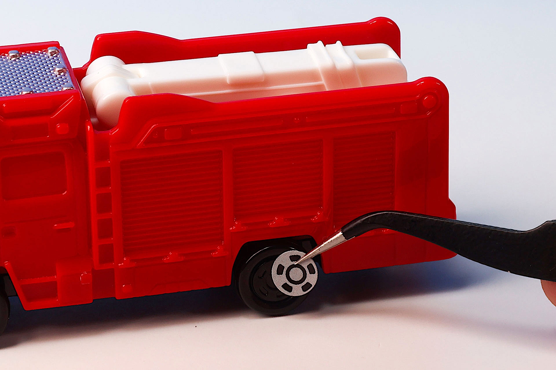 遊ぶ前にシールを貼り終えよう