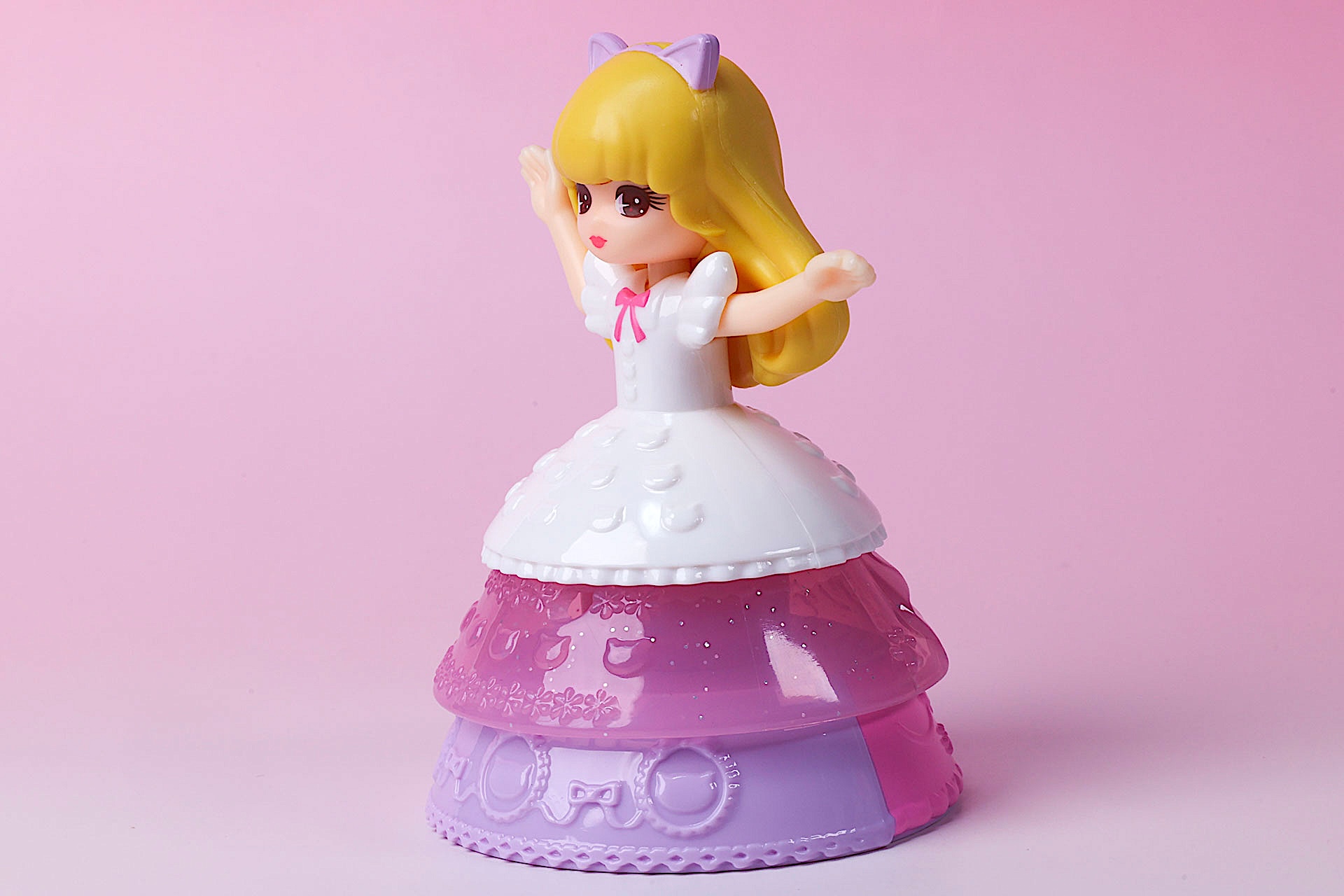 ドレスパーツは差し込み式なので、すぐに組み立てられる