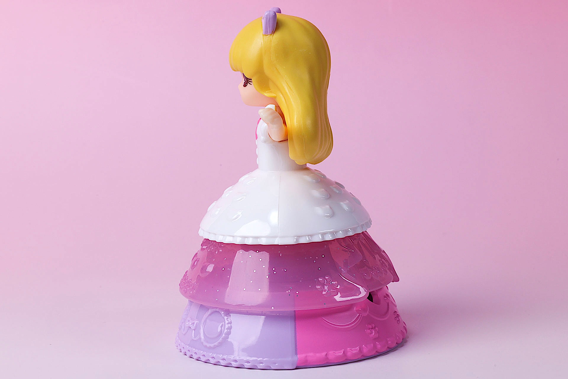 髪型はお嬢様のようだ