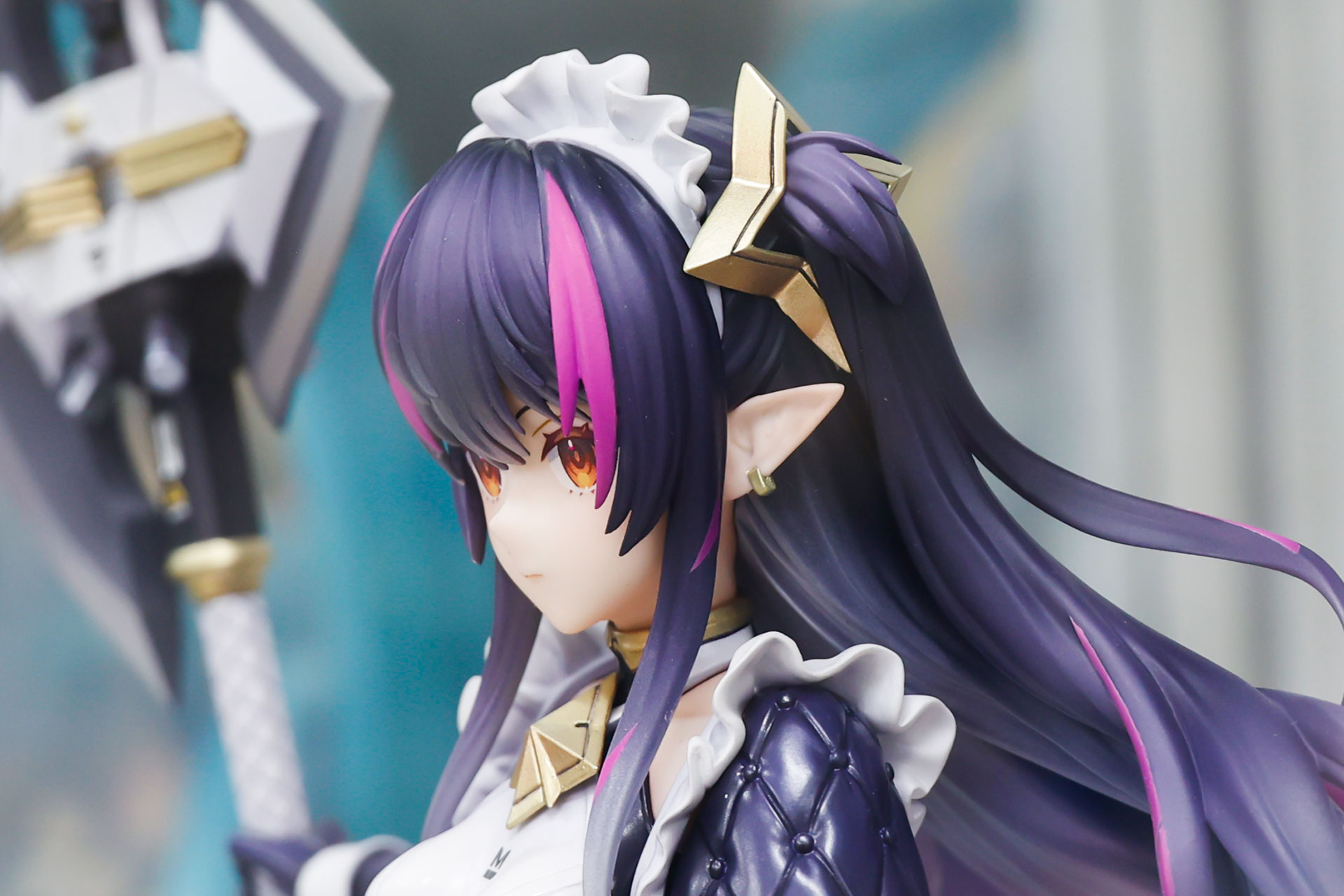 耳はエルフのように長い