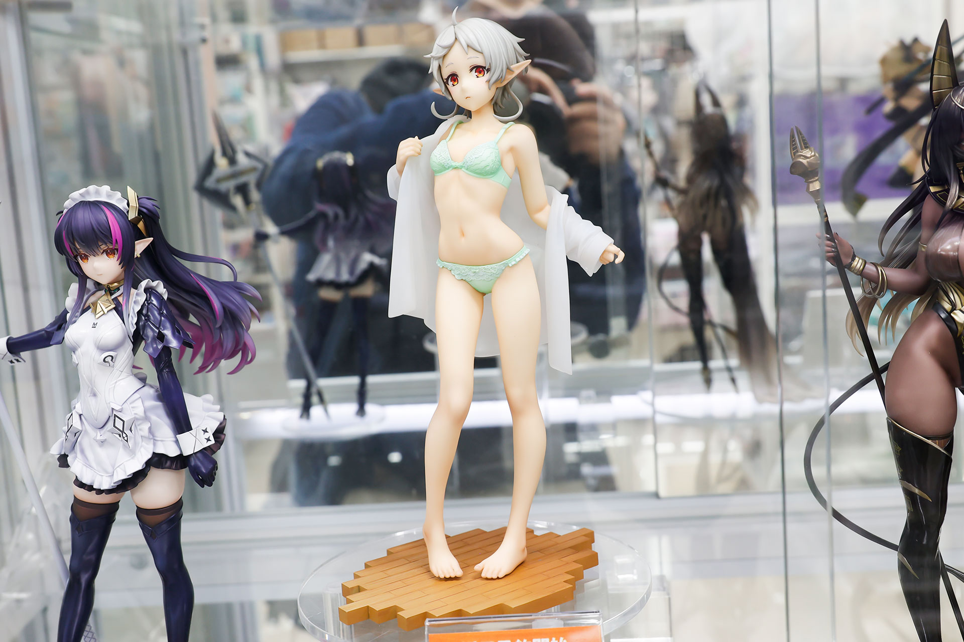フィギュアの素材はPVCだ