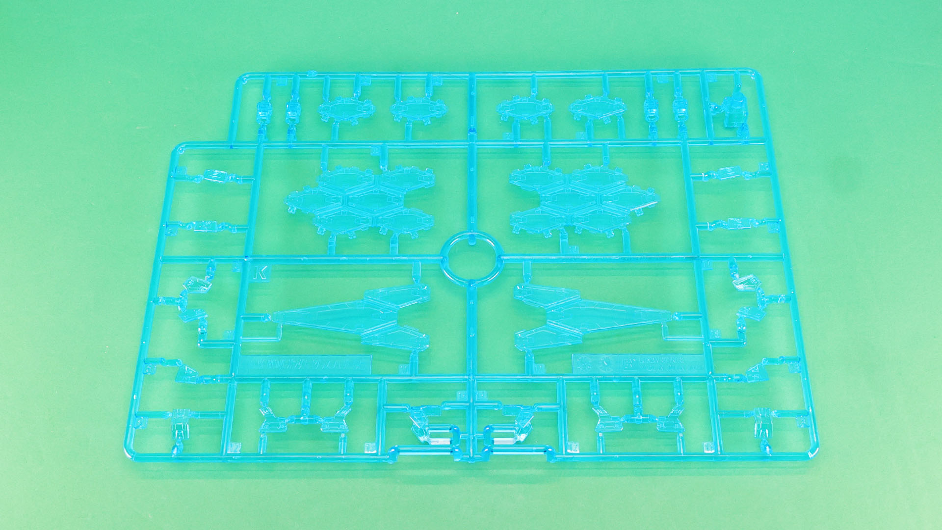 K:ソーラーパネル再現のクリアパーツ