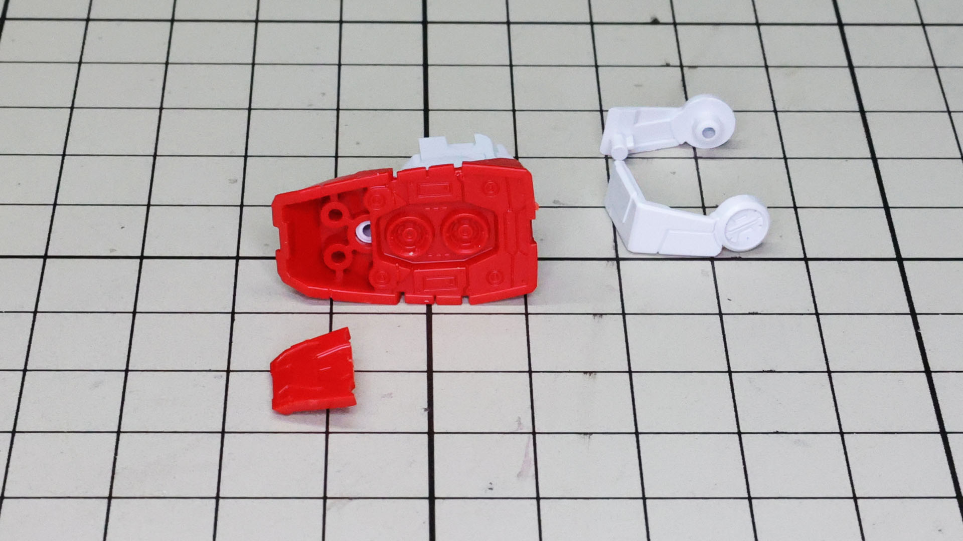 ソールのつま先裏が別パーツになっています