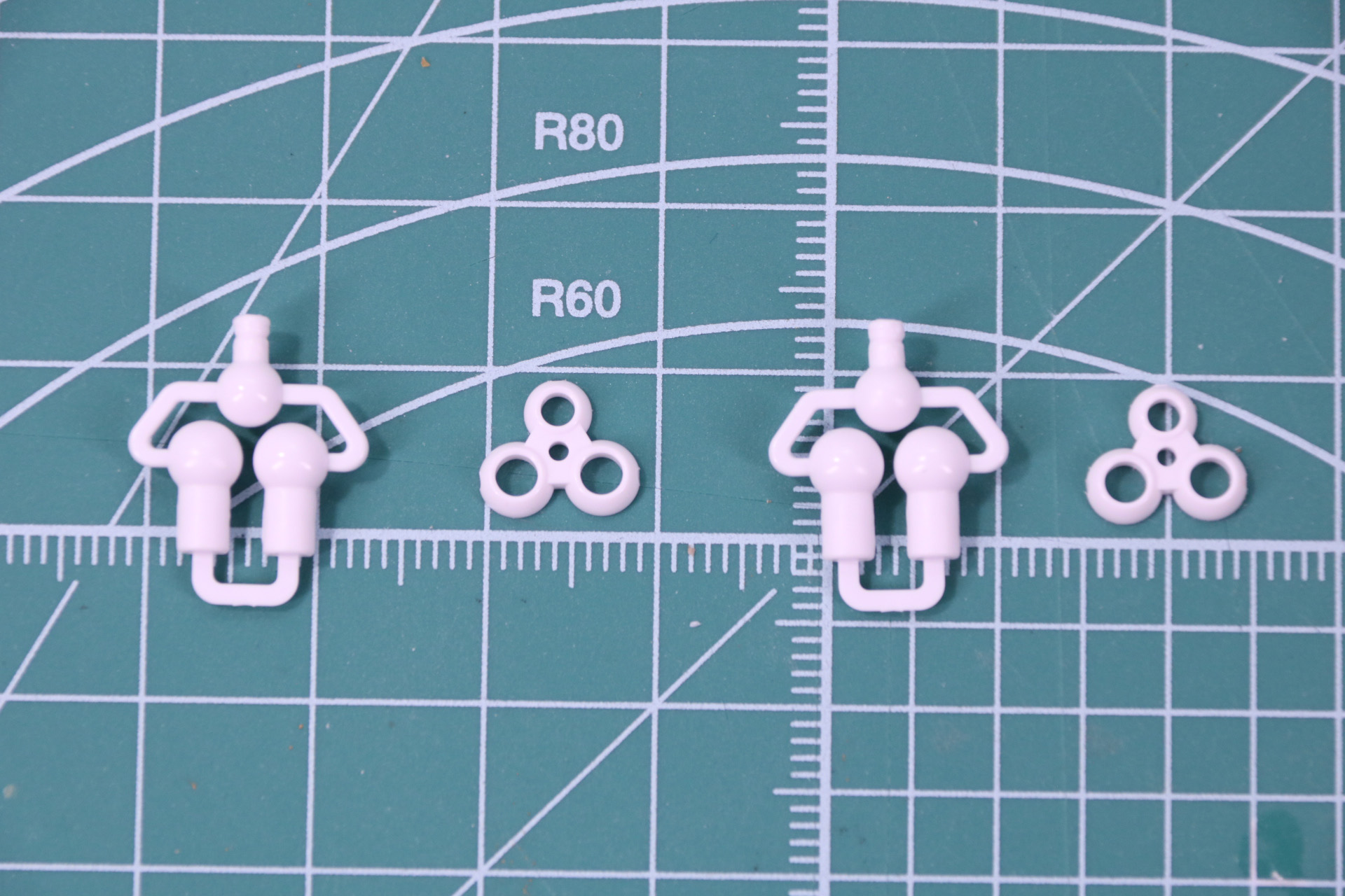 三連リストジョイントの組み立て