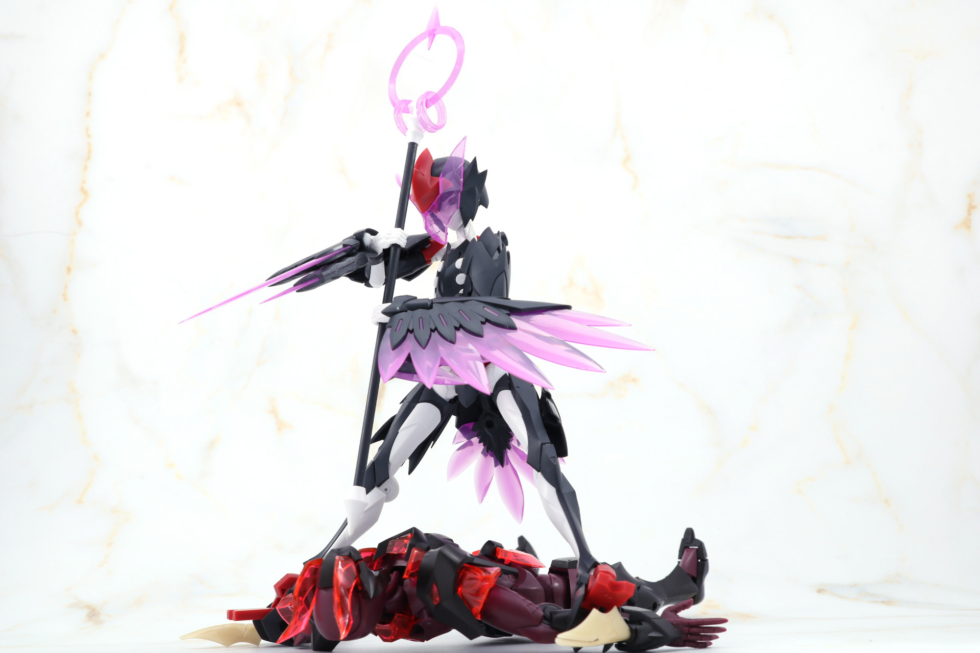 両腕を封じられ、王手をかける