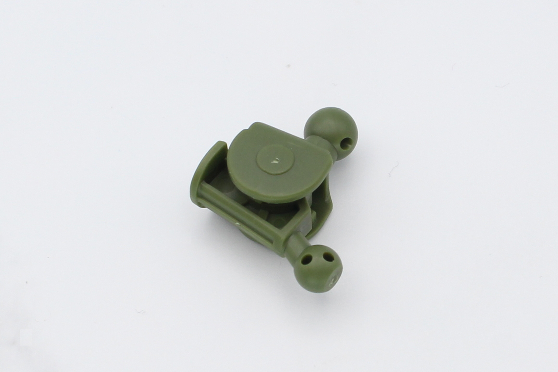 足首のジョイントを組み立てる