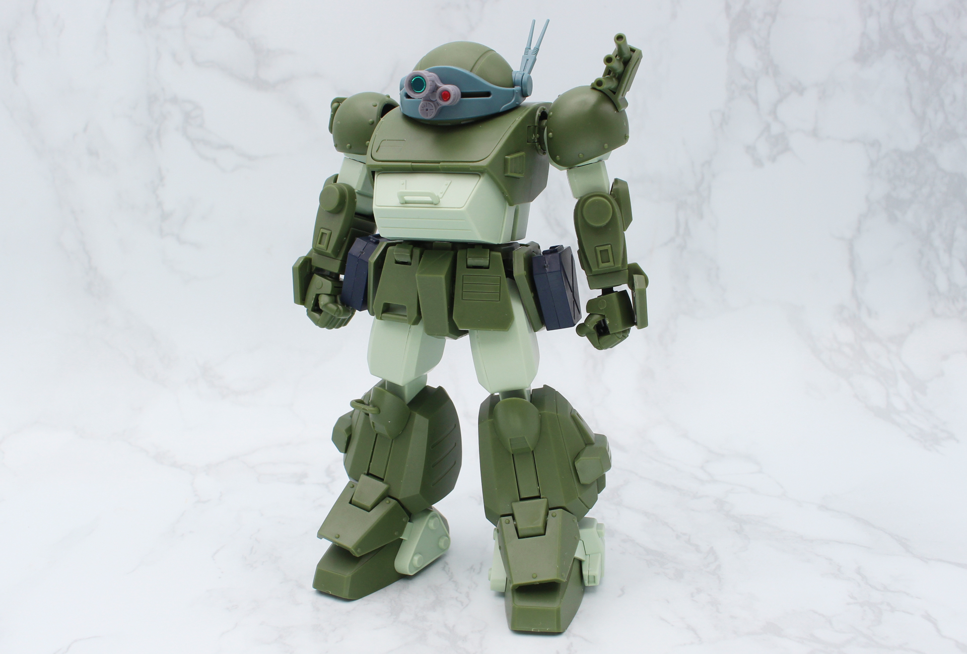 各部位を組み付けて本体が完成