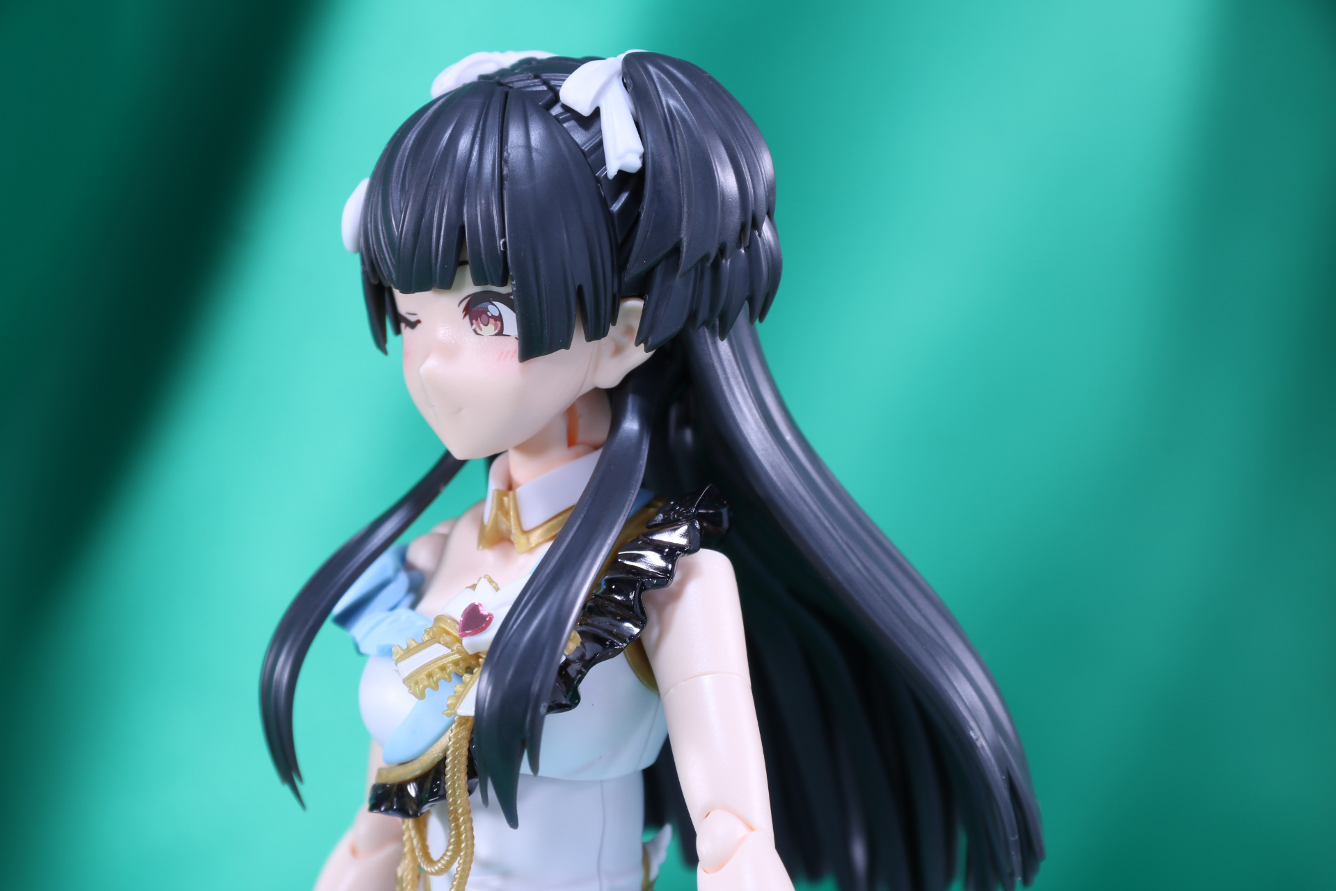 ツインテール部分は積層構造でボリュームのある髪が表現されている