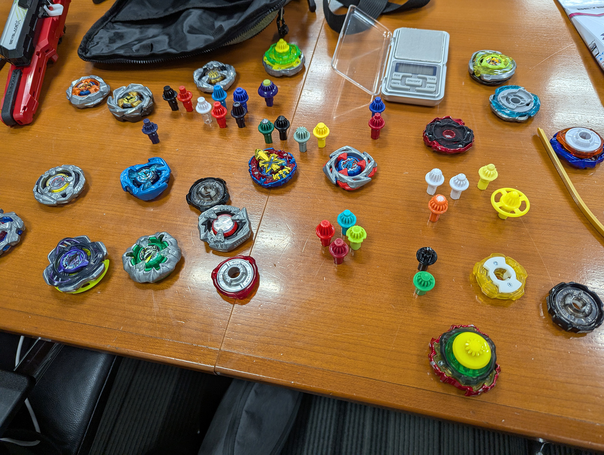 手持ちのビットやラチェット、ブレードを持ち込み、広げてあれこれとカスタムを楽しんだ、いや検証してきた