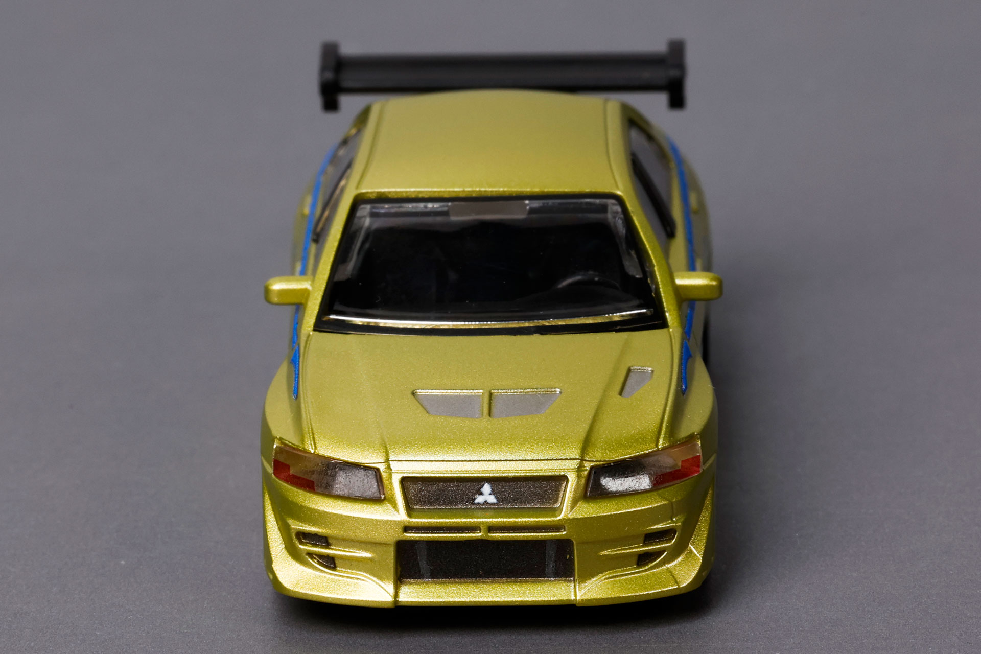 映画のように実車を乗り回すのは難しいが、これなら気軽に手元に置いておける