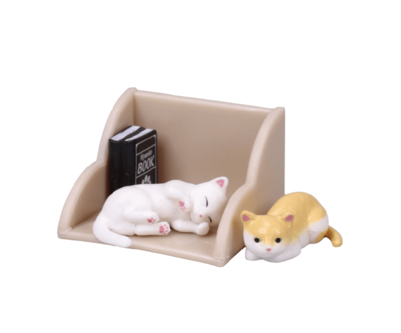 棚Aと白猫と茶白猫と本