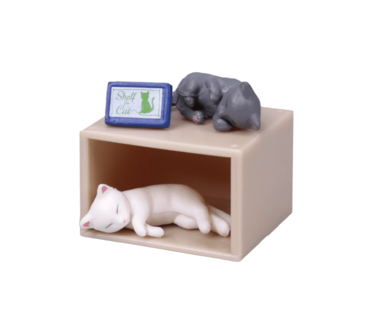 棚Bとグレー猫と白猫とフォトスタンド