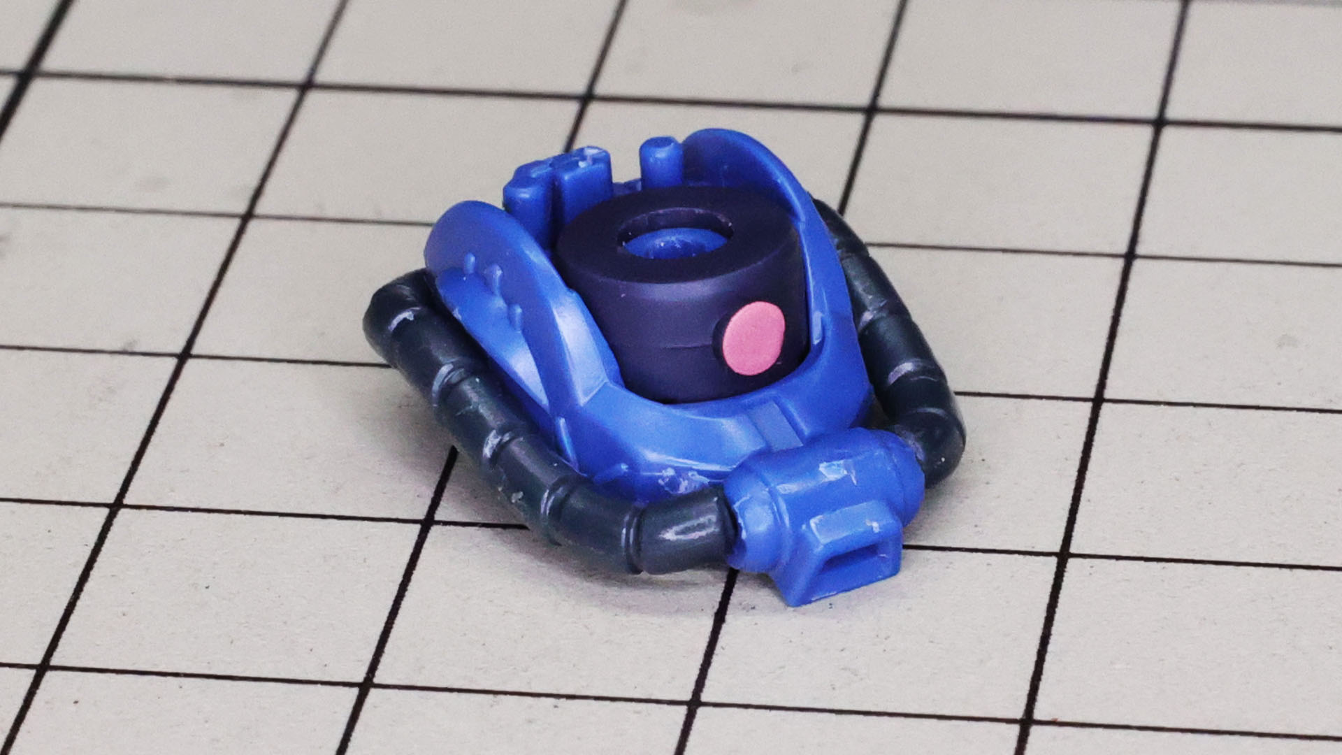 モノアイはシールで再現されます