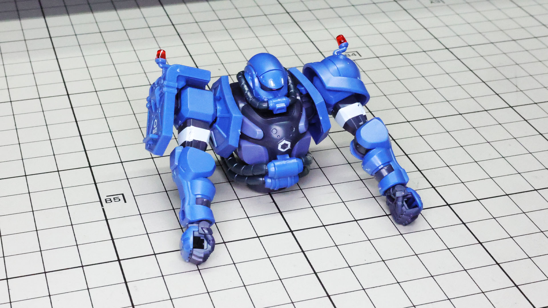 胴体部とドッキングさせて上半身が完成します