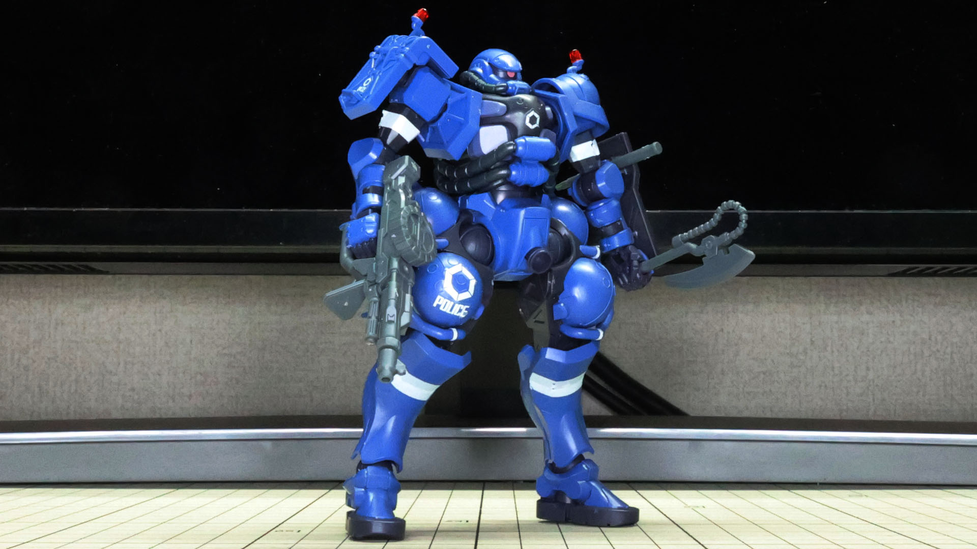 フル装備した軍警ザク完成！