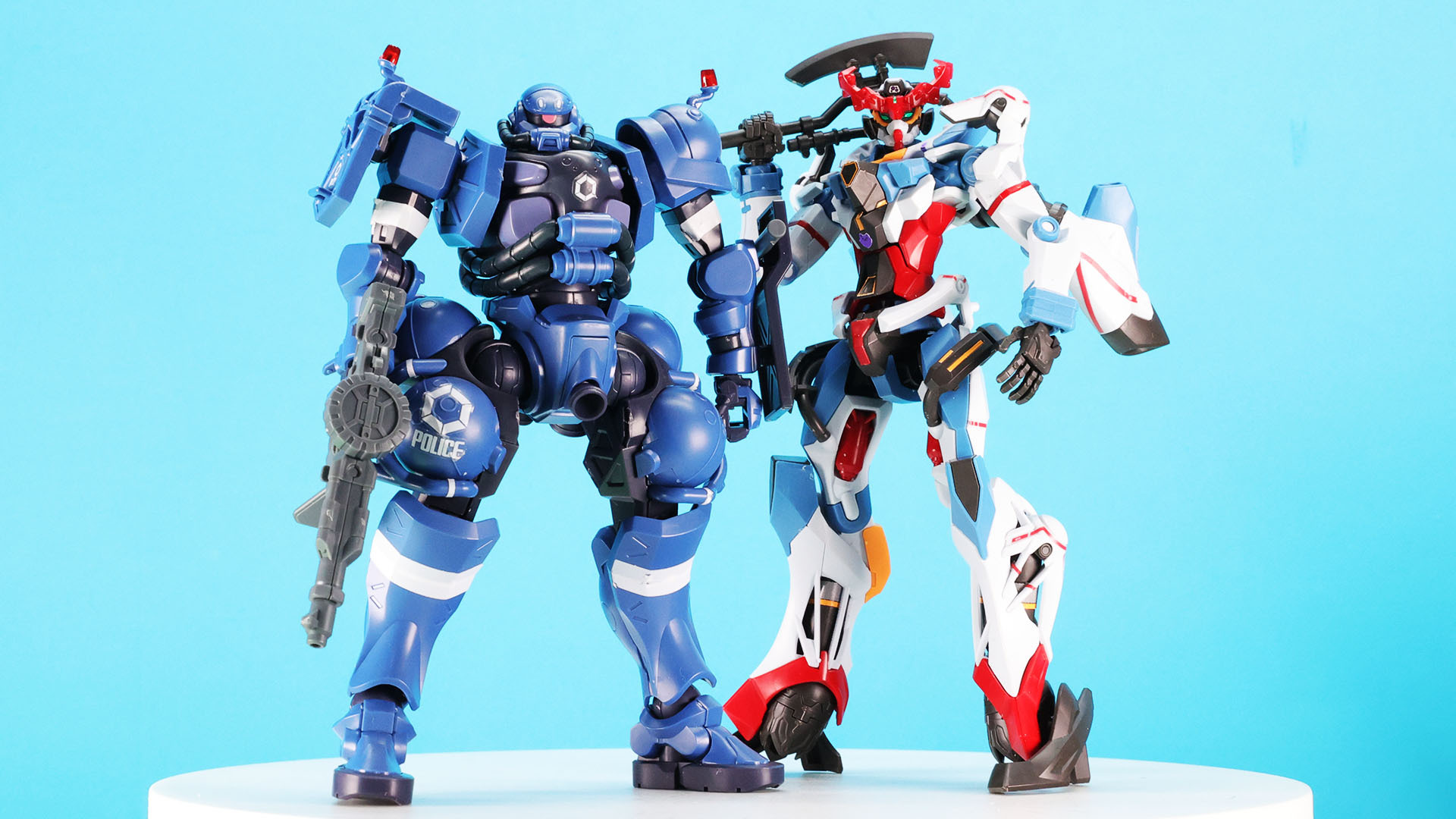 一貫した特徴的なデザインのモビルスーツが揃っていくとGQuuuuuuXの世界が広がる！