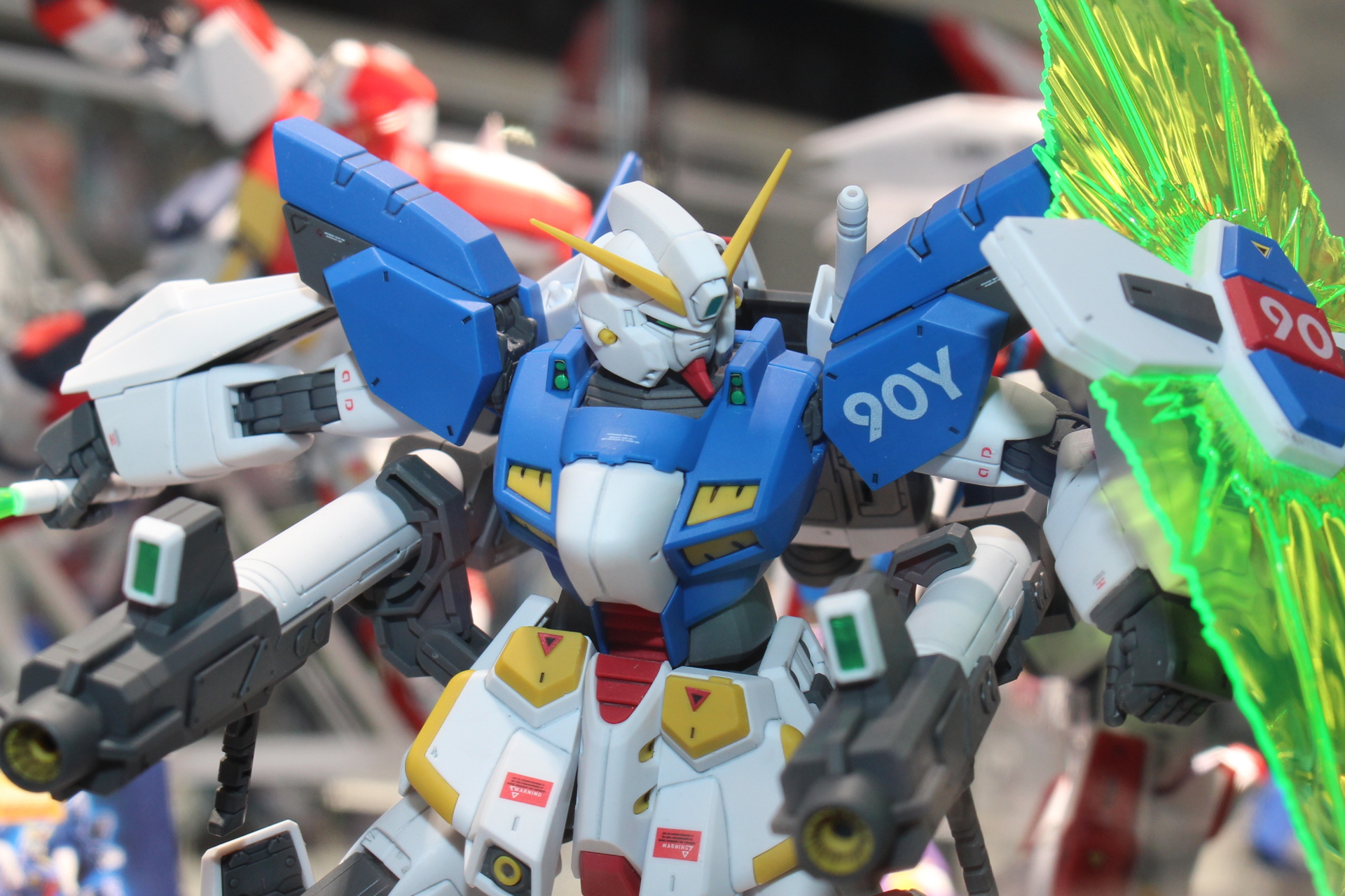 「F90 A to Z PROJECT」のフォーマットに則り、MGの1/100スケールでの立体化となる