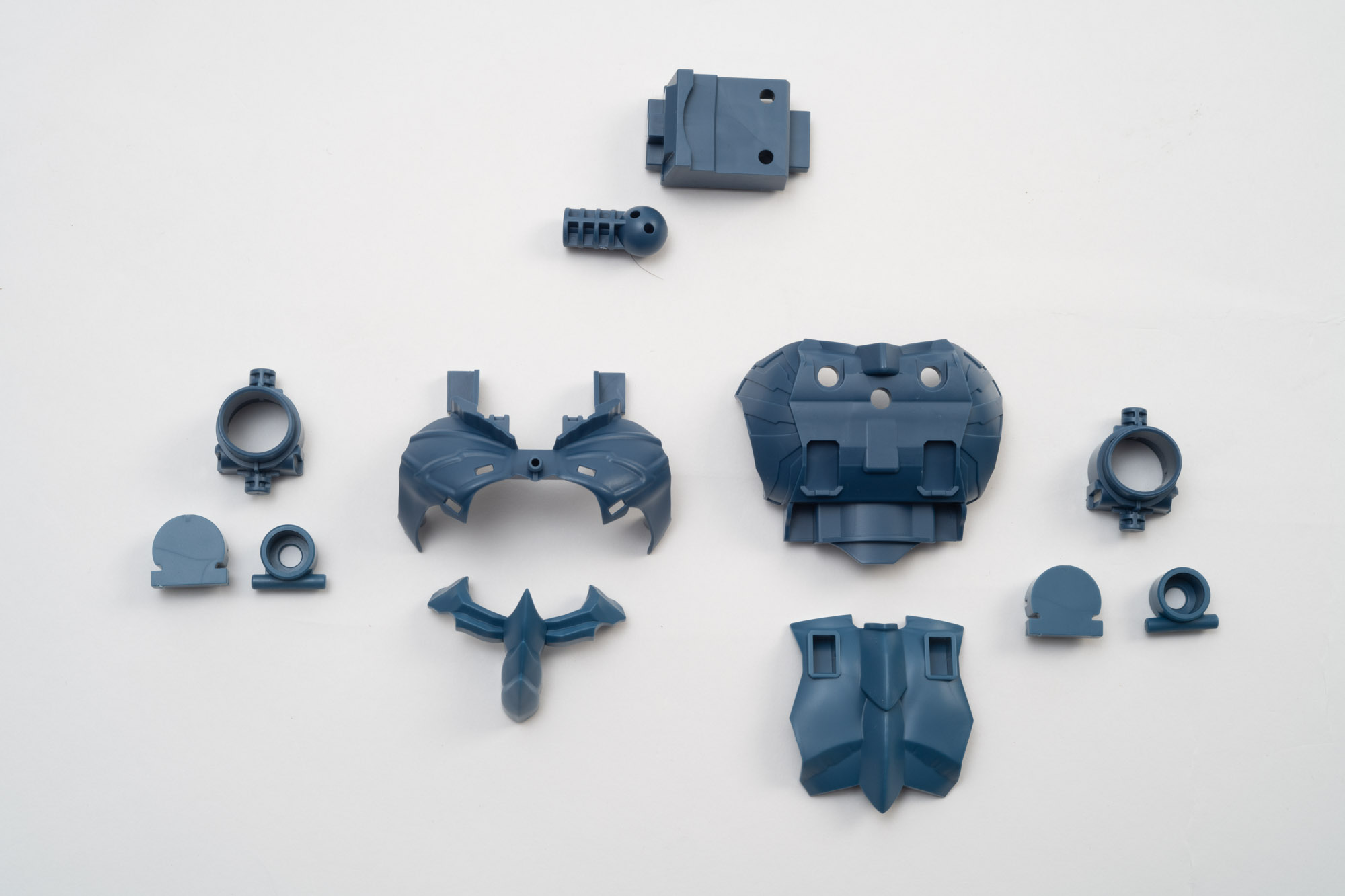 次はボディパーツを作っていく。工程のうちの1/3のパーツ量だ。