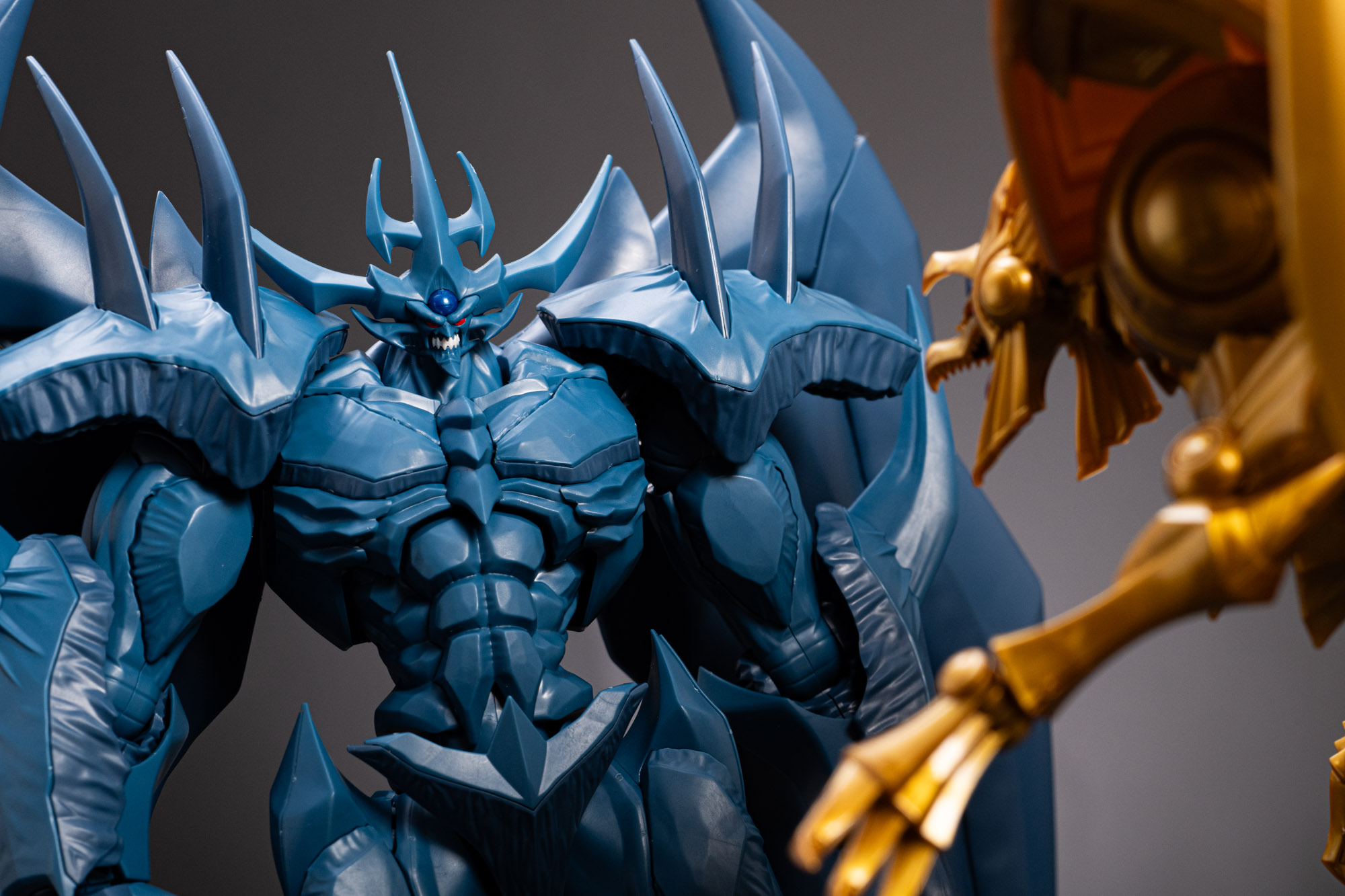 ラーと対峙したイメージ。神対神も再現できる。