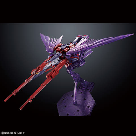 ガンダムベースにて「MG ガンダムエピオンEW」、「MG ウイング