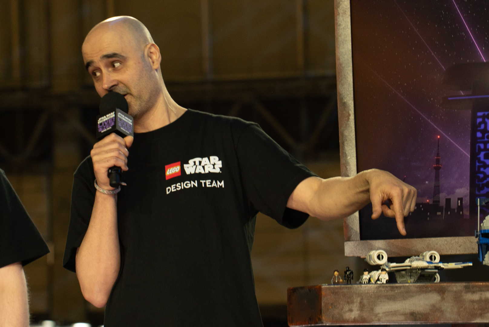 セザールからは、「反乱軍のUウィング・スターファイター™」の紹介もあった