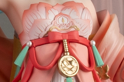 衣装は細部のチェックが非常に楽しい