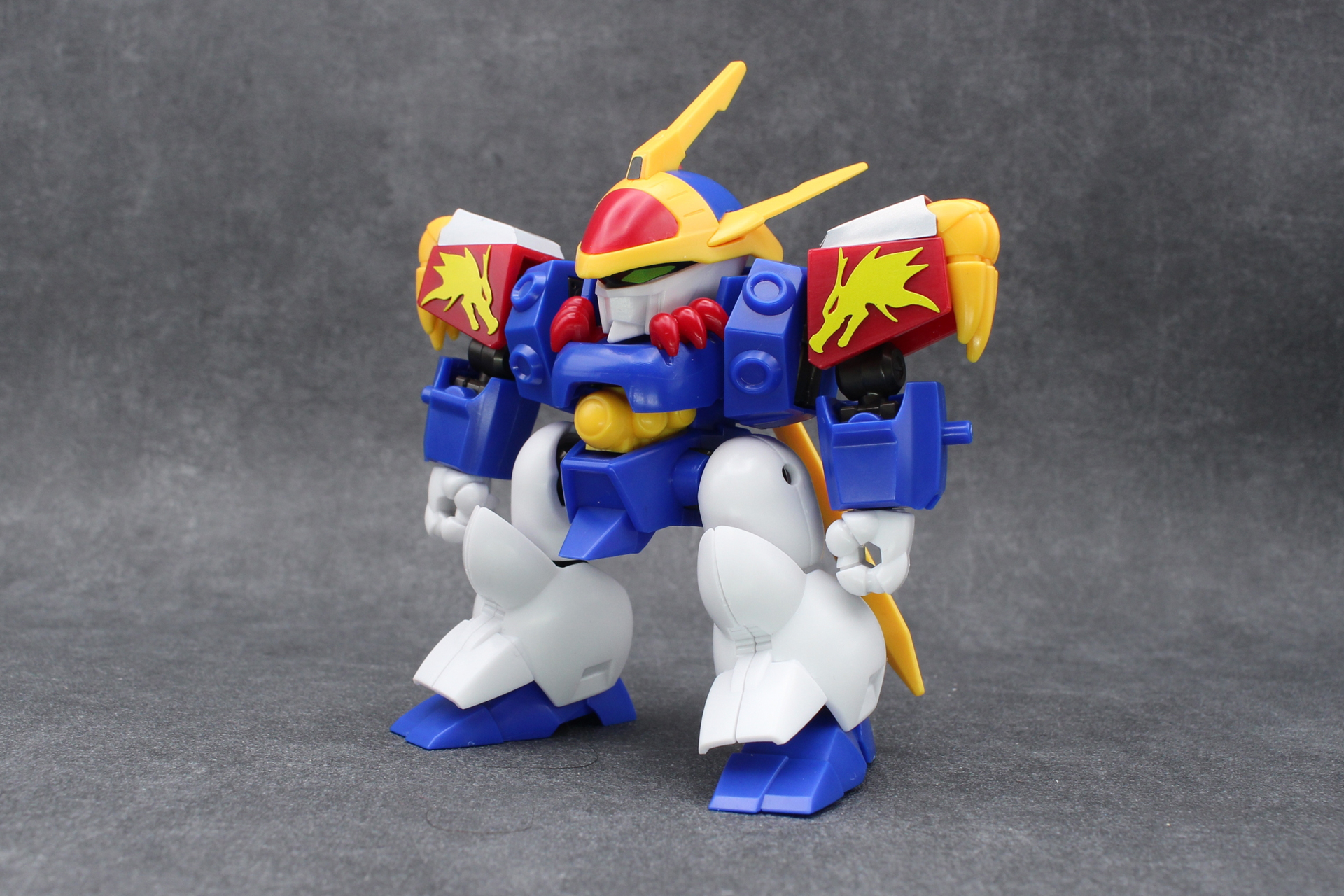 頭部を取り付けて「龍神丸（魔神英雄伝ワタル）」の完成。