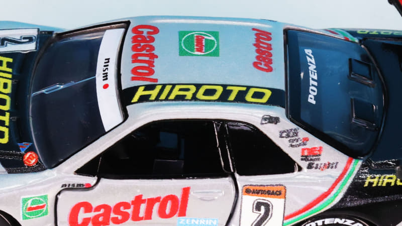 こちらも左右ドア開閉アクション搭載！