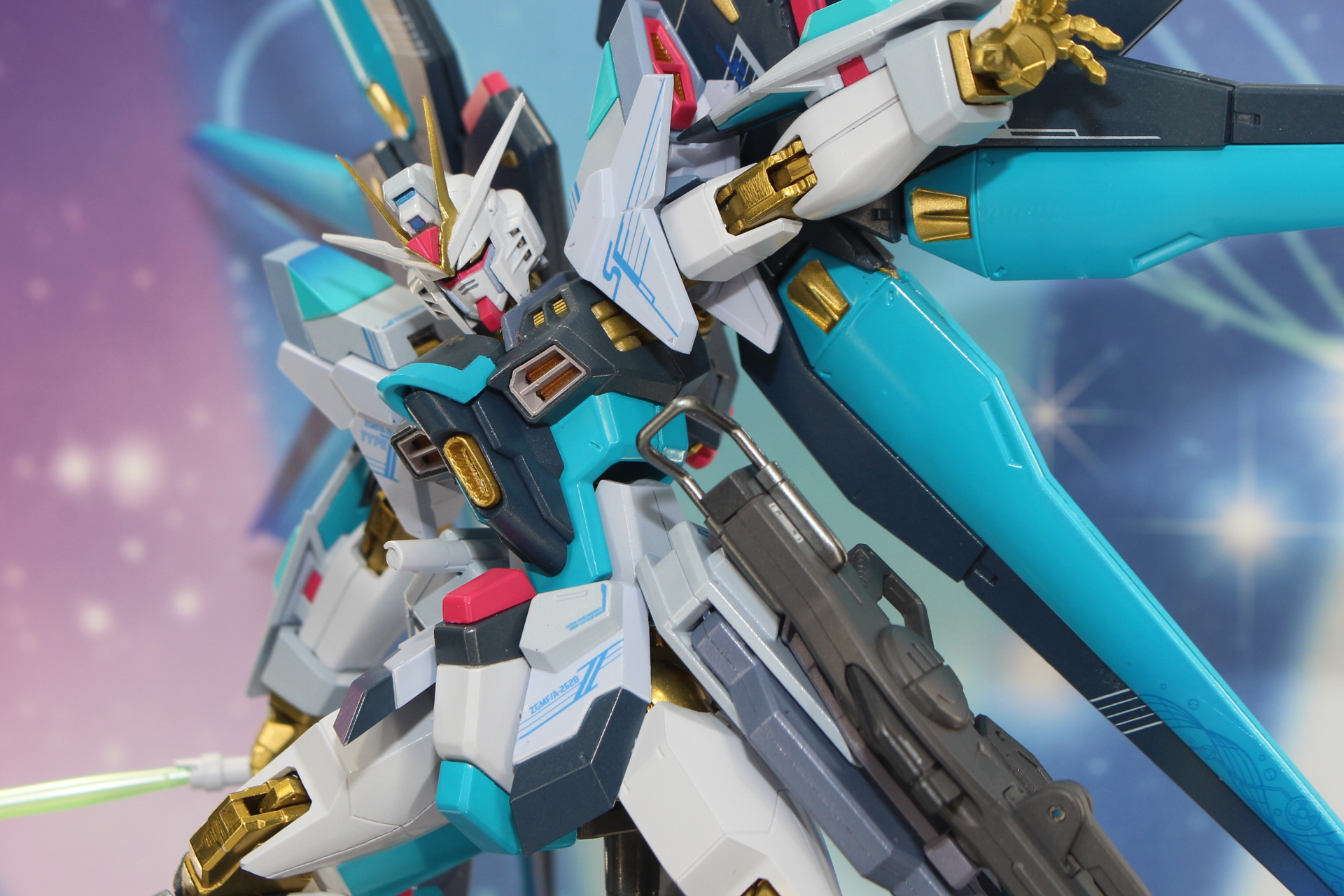 各所のマーキングはオリジナルで、表と裏で別の柄が施されている