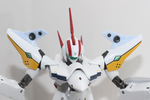バサラが銀河クジラに歌を聴かせた機体が立体化！ 「HI-METAL R VF-19P