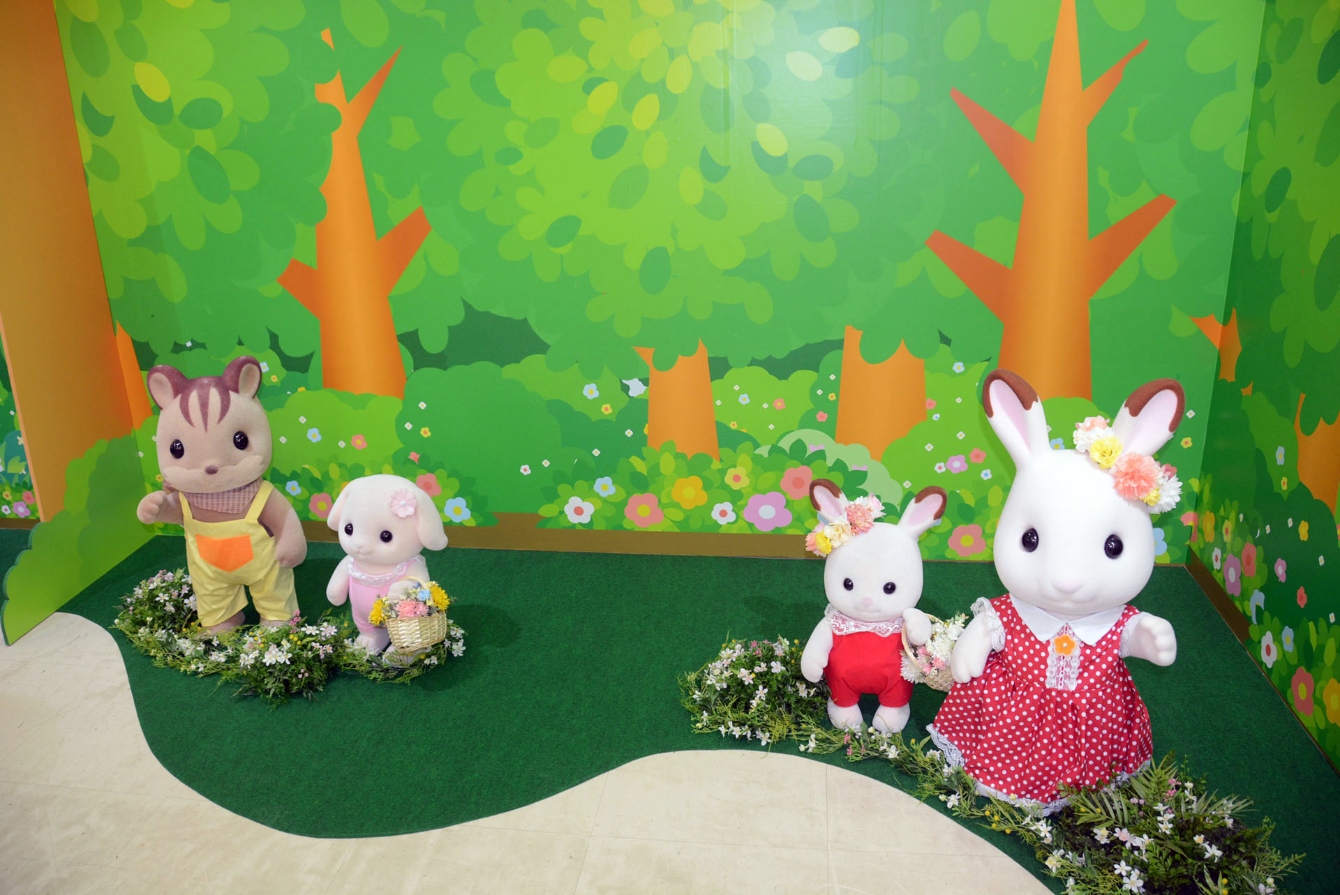 入り口ではシルバニア村の住人達が迎えてくれる