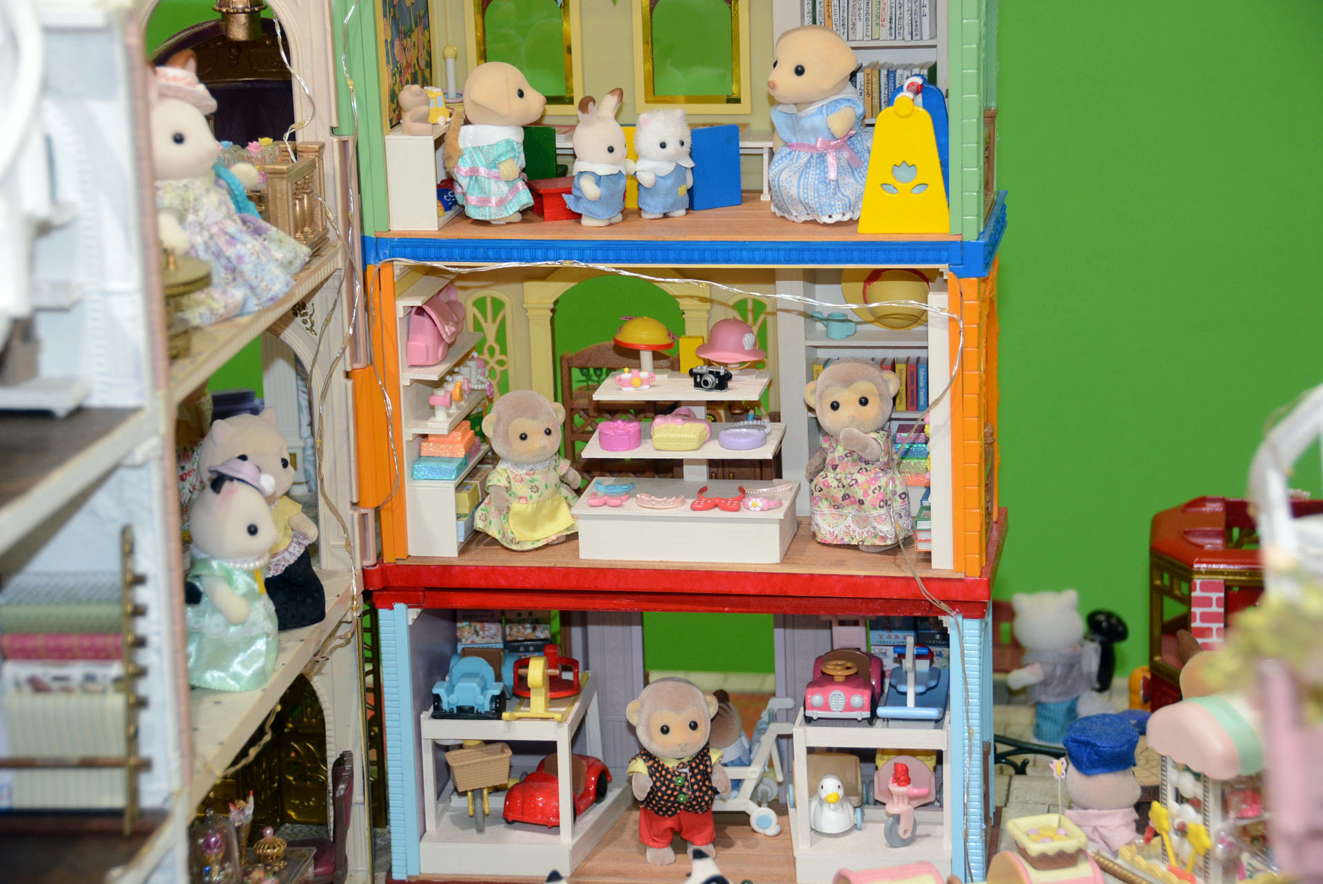 こちらは建物をテーマにした大型ジオラマ