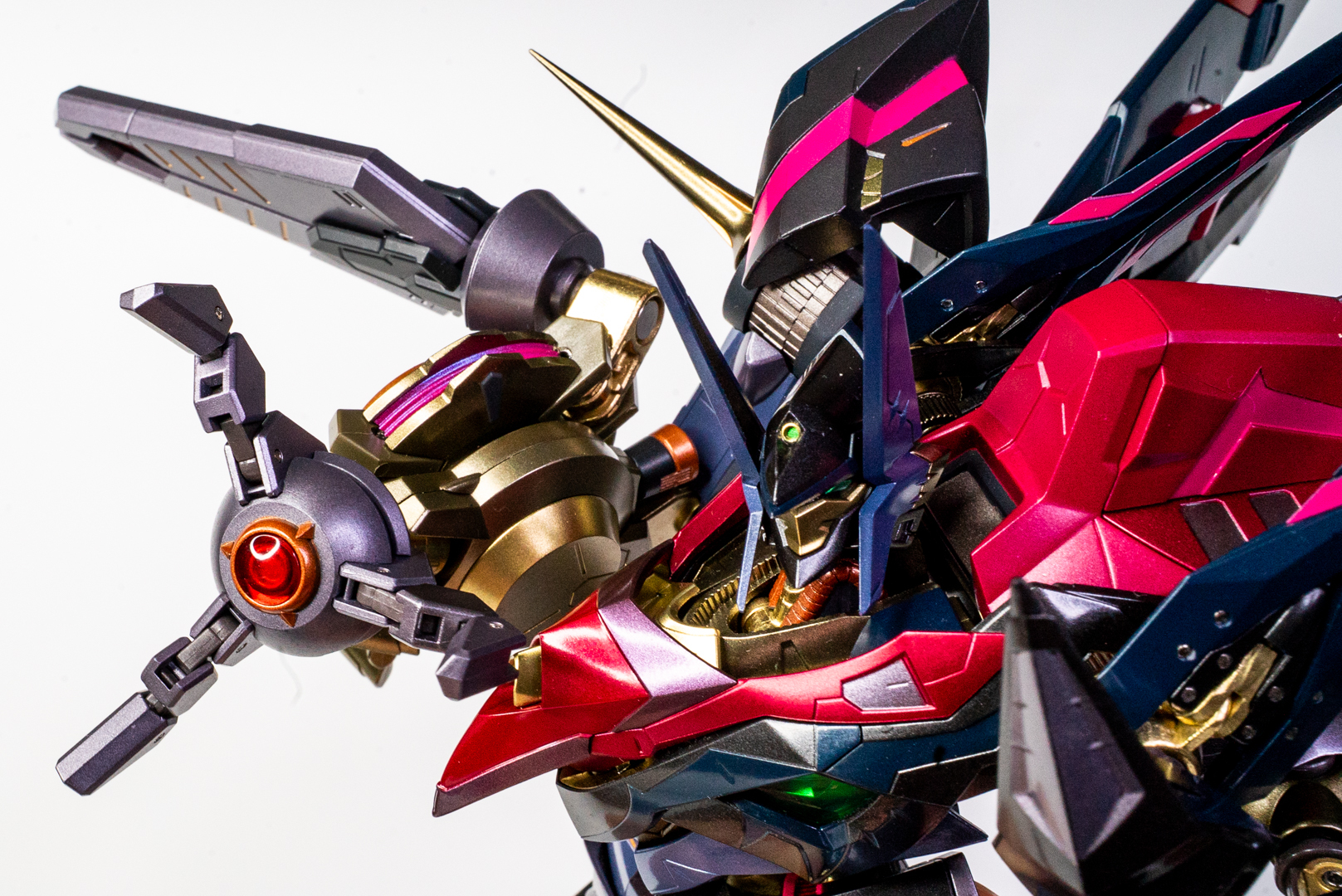 次はどいつを仕留めてやろうか……輻射波動の獲物を探す感じ