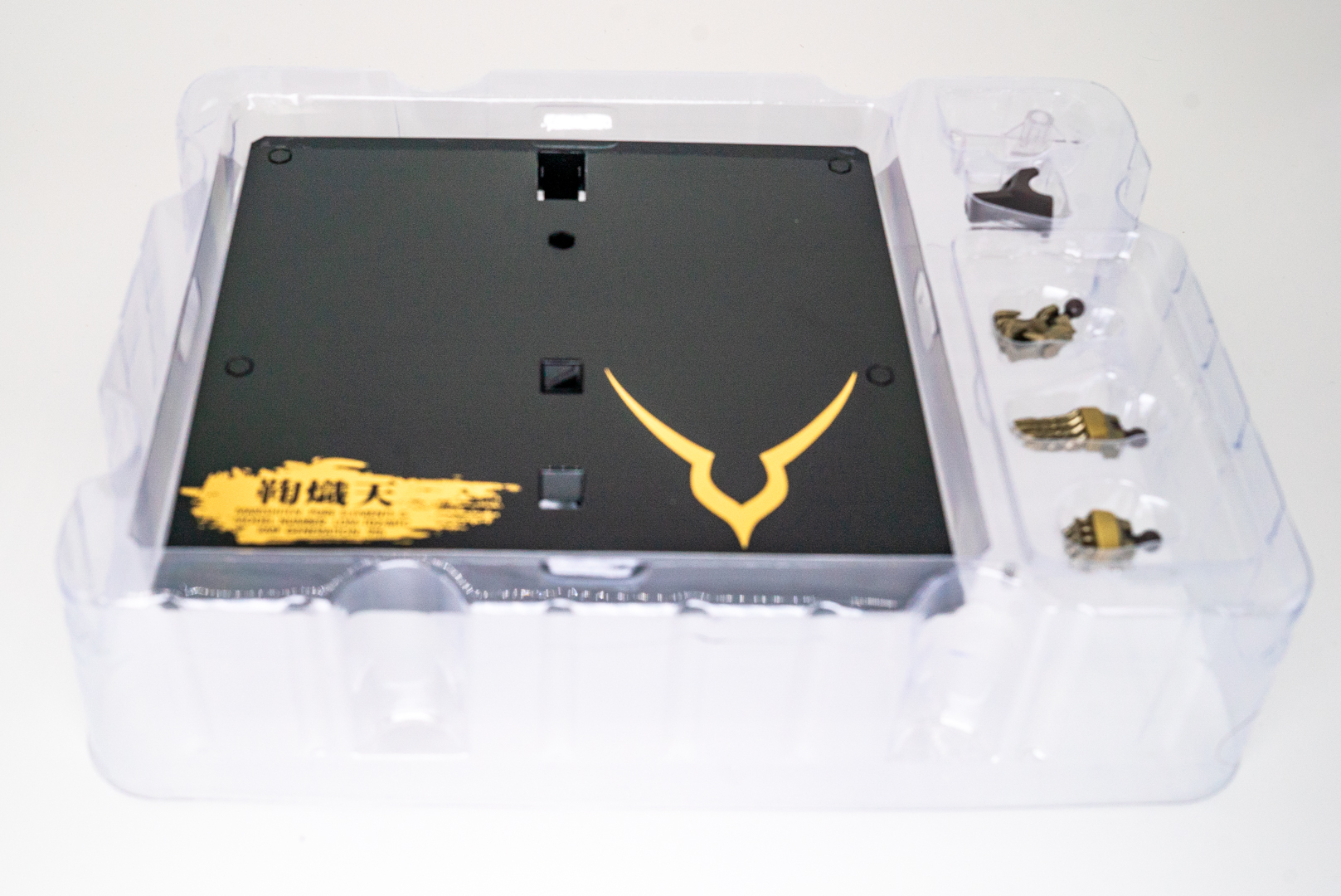 ギアスの刻印を持つ展示ベース