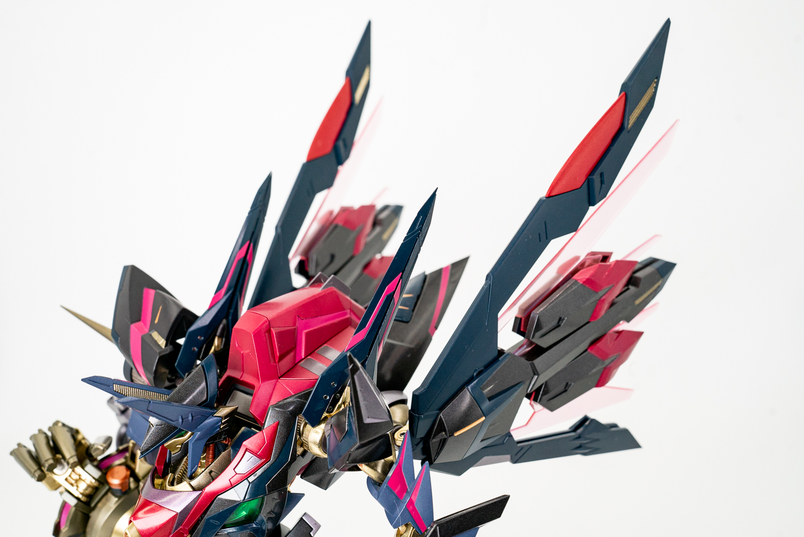 エナジー・ウイングの透明部分は、ホント美しい