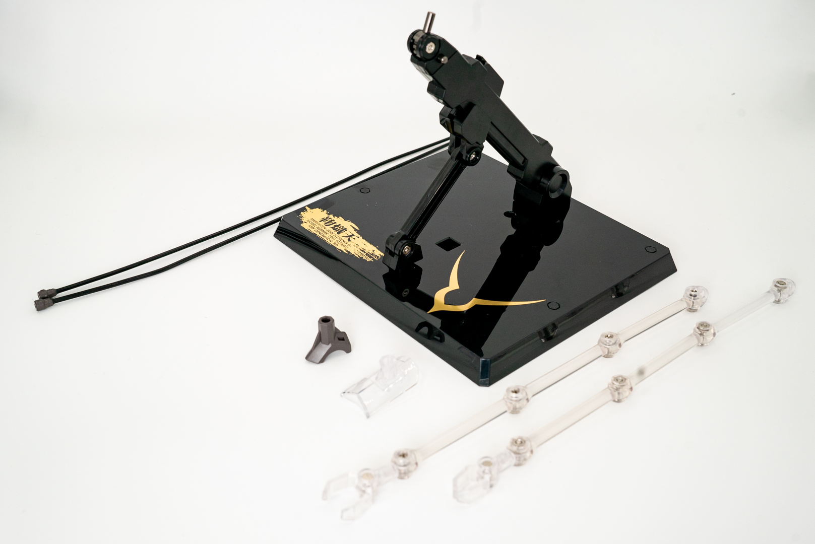 METAL BUILDで同じみの展示ブース。「鞠熾天」仕様はロゴとギアスの刻印だ