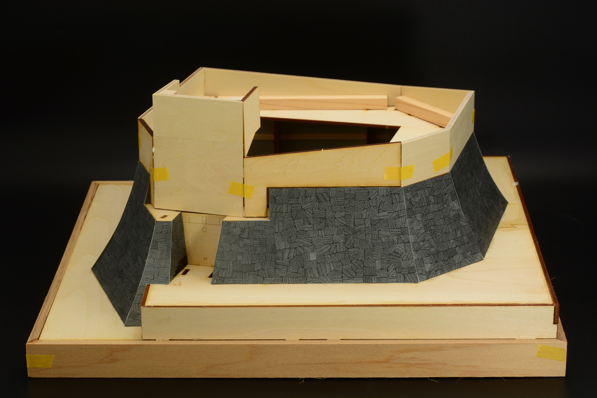 石垣を貼り付ける前に一層は組み立ててある