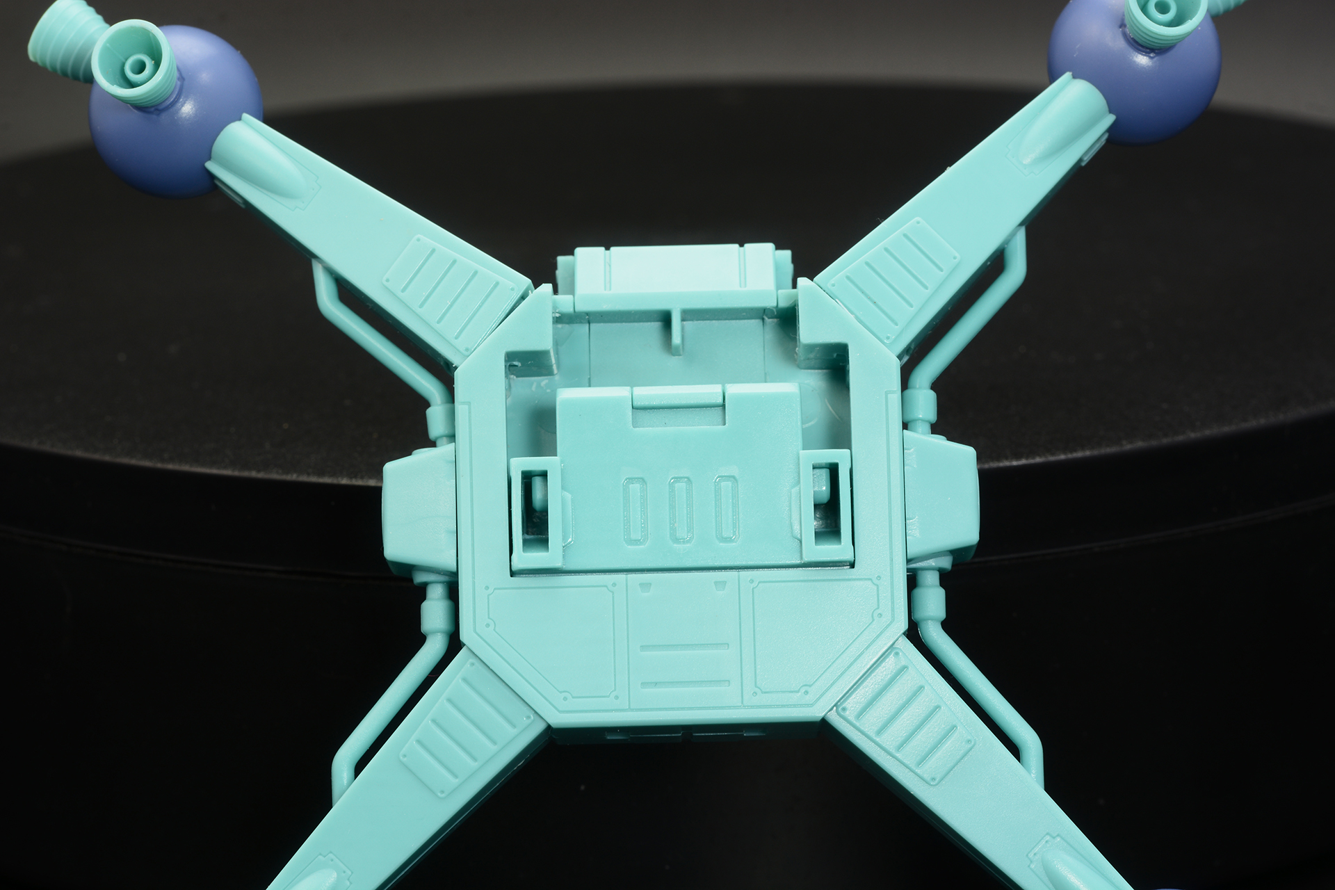 基部を動かすことで、動きの自由度が広がる