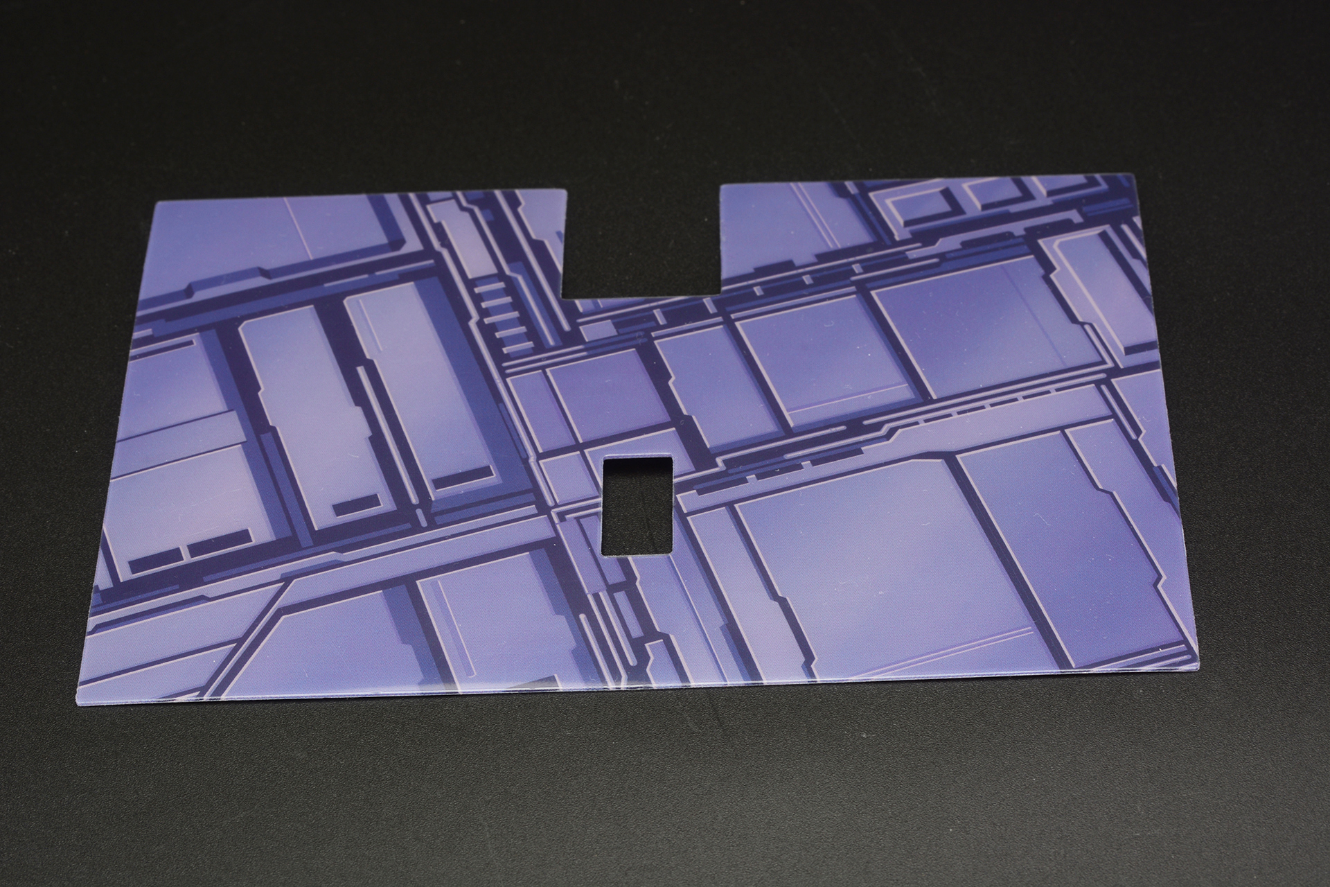 戦艦Xの外壁をイメージしたPETシート