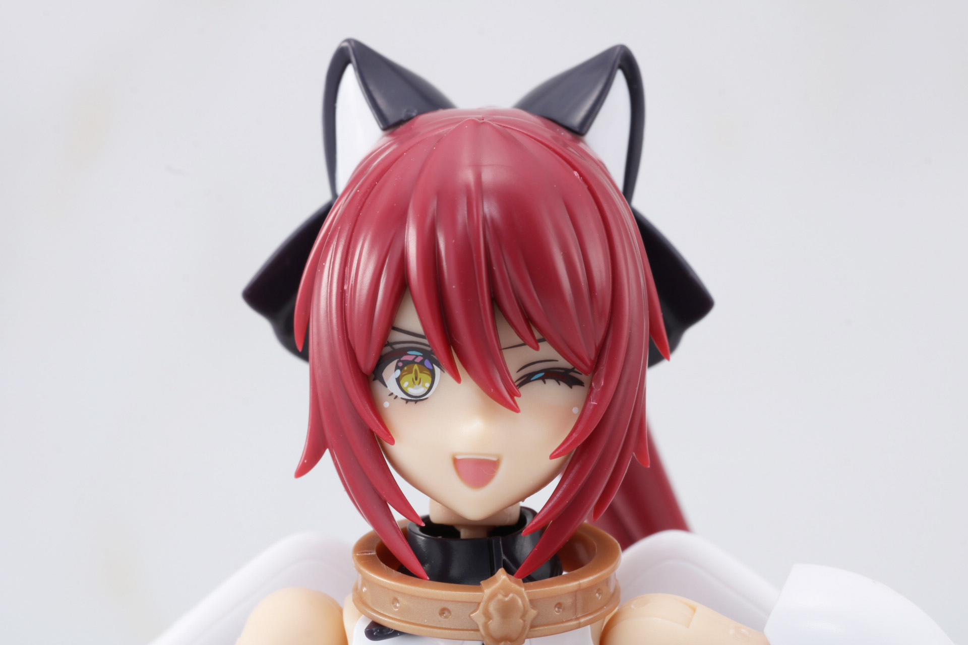 可愛らしいウインクのフェイスパーツ