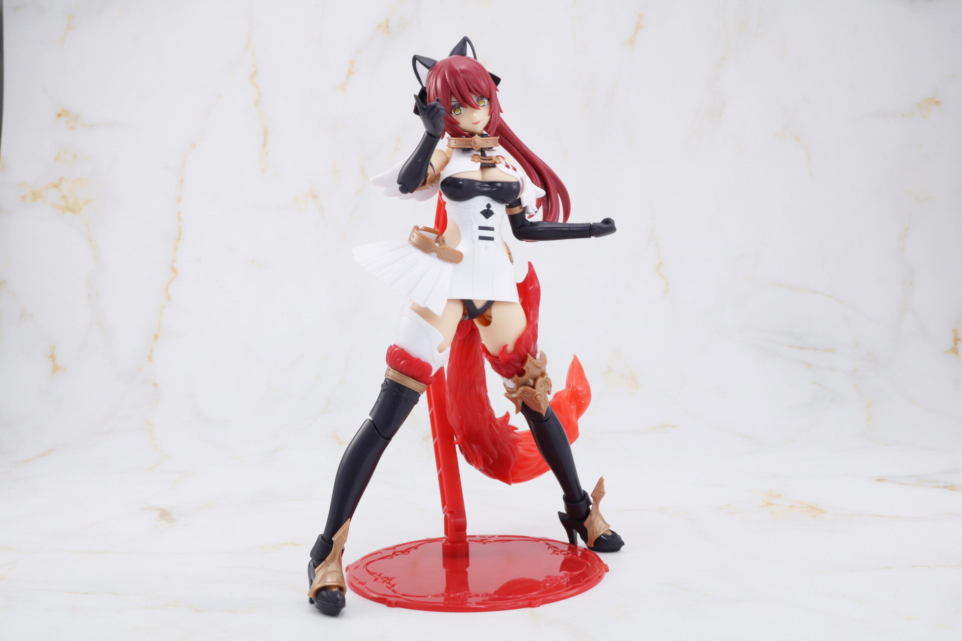 不敵に挑発するようなポーズ