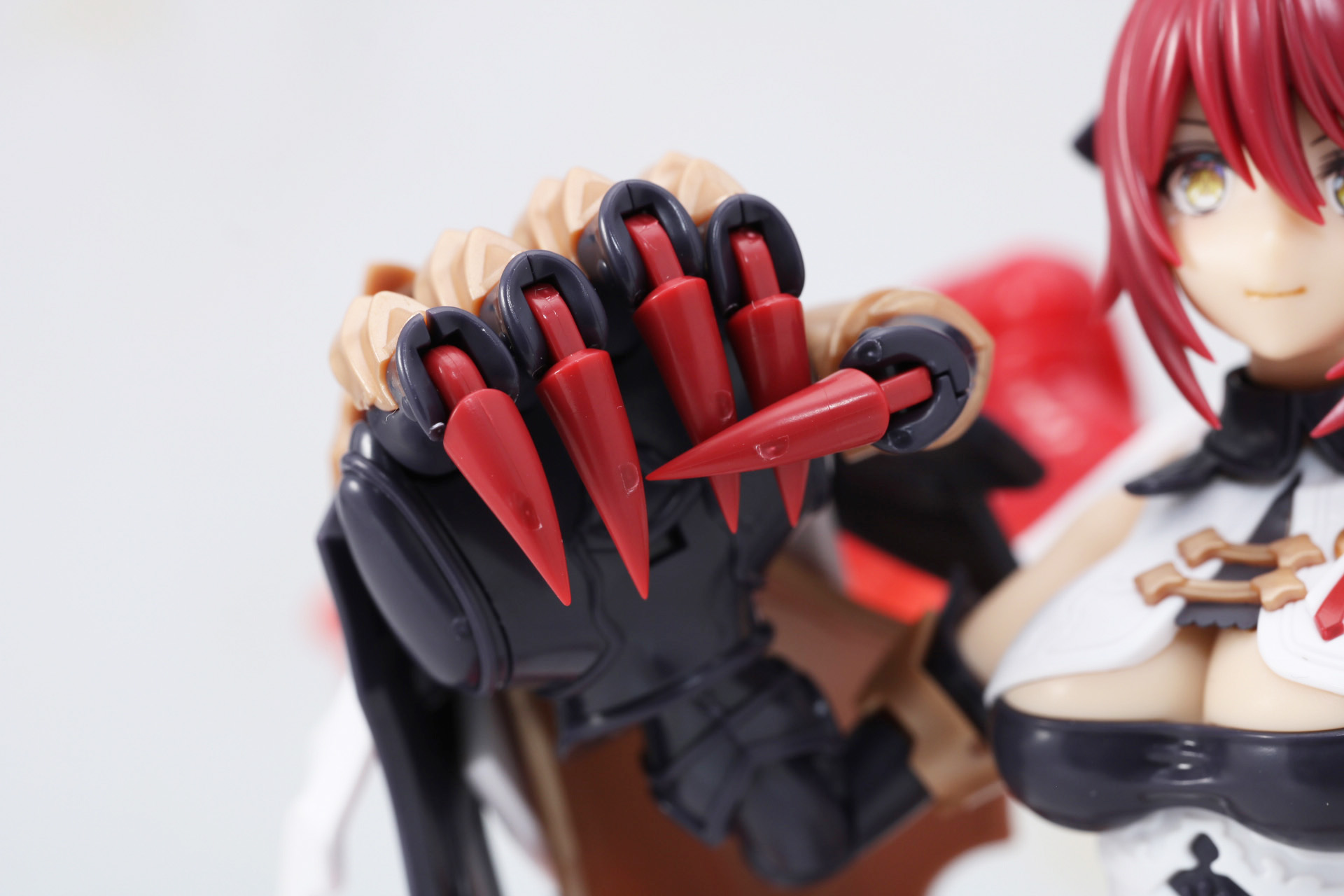 握り拳にすることもできる