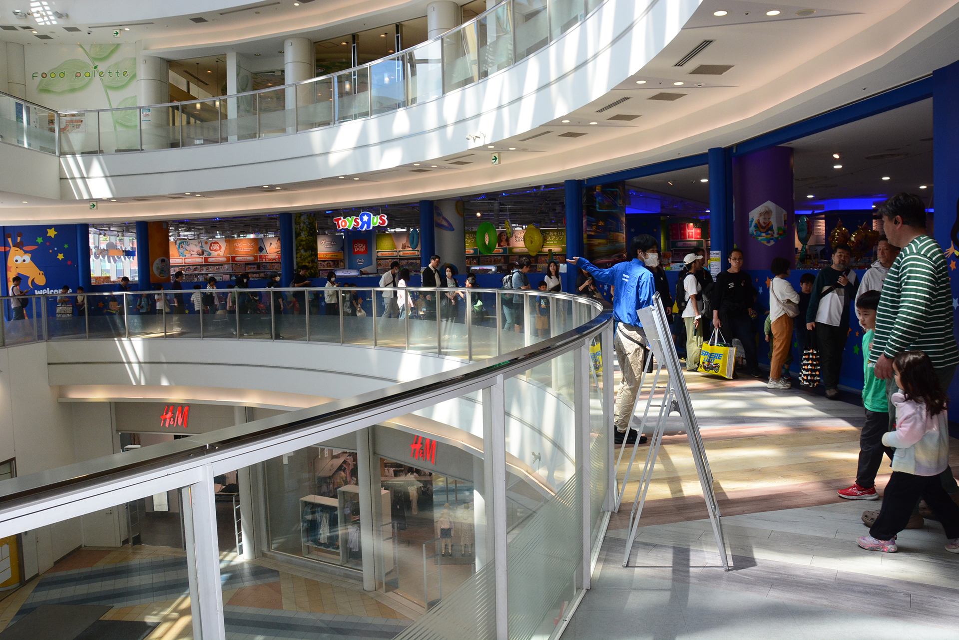 64人の参加枠に、250人近くの申し込みがあった。ここまでの盛況は店舗としても予想外だったようだ